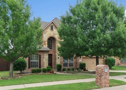 1621 Lakemere Drive - Photo 1