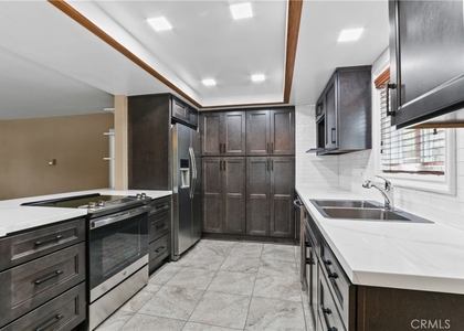 2214 E 2nd Street - Photo 1