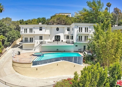 4156 Sunswept Drive - Photo 1