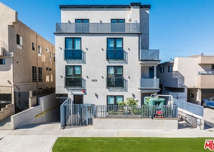 1429 S Bedford Street - Photo 1
