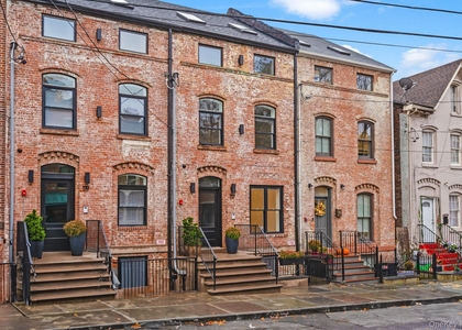 117 Lander Street - Photo 1