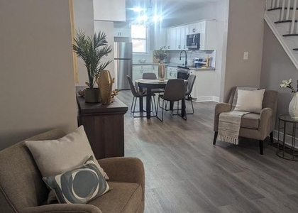 6721 N Woodstock Street - Photo 1