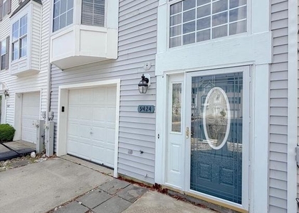 9424 Sea Breeze Court - Photo 1