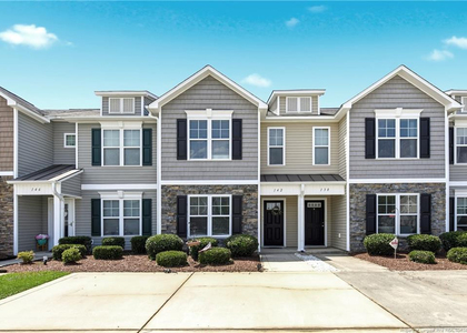 142 Collinwood Drive - Photo 1