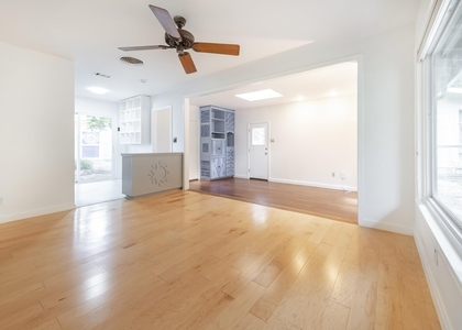 6202 Peggy St - Photo 1