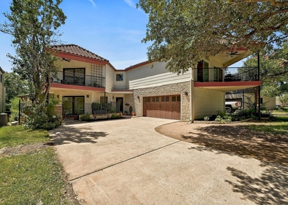 122 Acapulco Dr - Photo 1