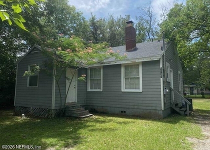 2854 Wickwire Street - Photo 1