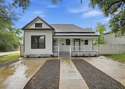 514 Vincent Street - Photo 1