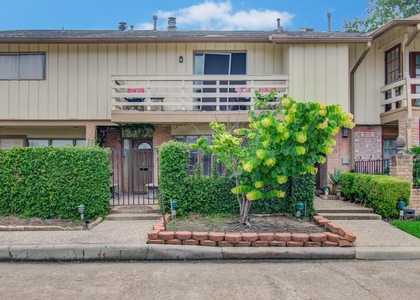 823 S Ripple Creek Drive - Photo 1