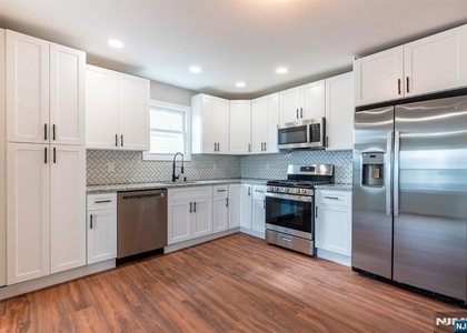 163 Jefferson - Photo 1