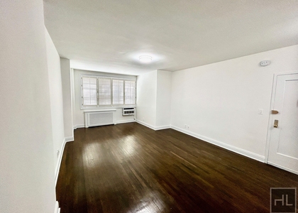 East 74 Street - Photo 1