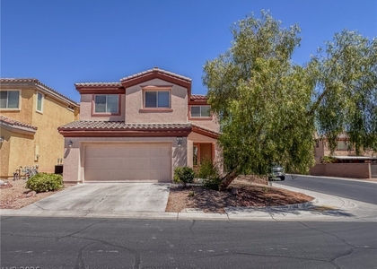 142 Castle Course Avenue - Photo 1