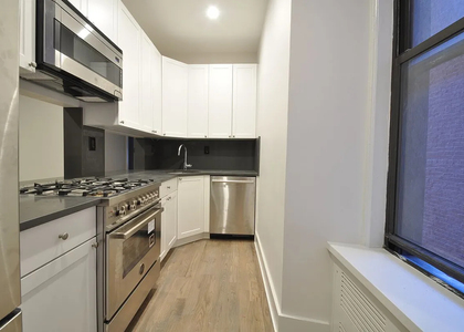 121 Madison Avenue - Photo 1