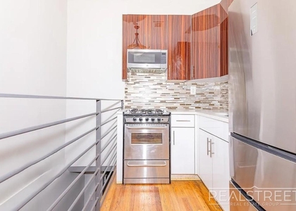 1044 Putnam Avenue - Photo 1