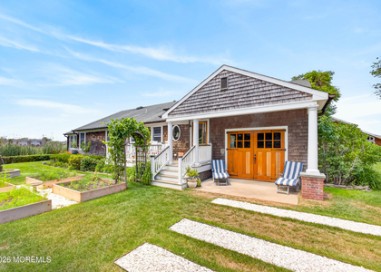 20 Bayonne Avenue - Photo 1