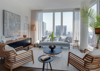 East 44th Street - Photo 1