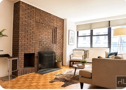 West 19 Street - Photo 1