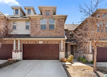 2716 Starburst Drive - Photo 1