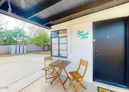 707 E University Drive - Photo 1