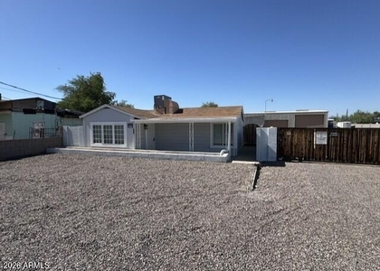 502 E Cody Drive - Photo 1