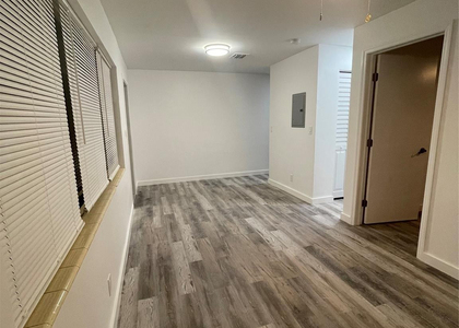1135 Ne 15th Avenue - Photo 1