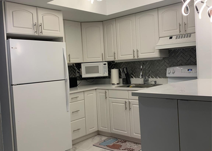 1110 N Riverside Drive - Photo 1