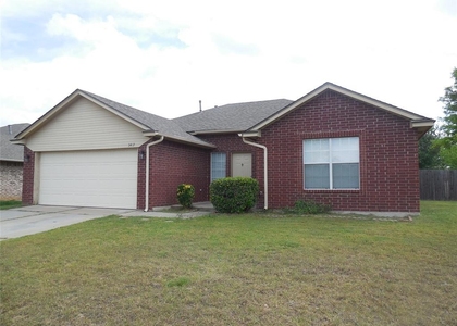 3417 Shadow Street - Photo 1