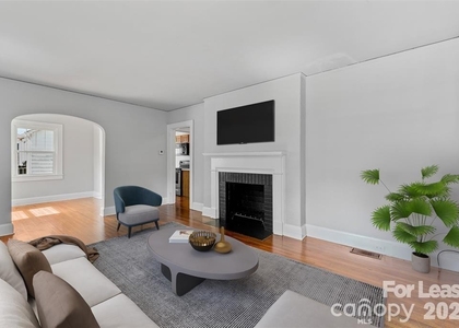 1936 Garibaldi Avenue - Photo 1