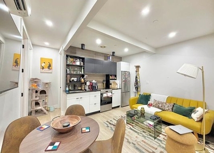 727 Dekalb Avenue - Photo 1