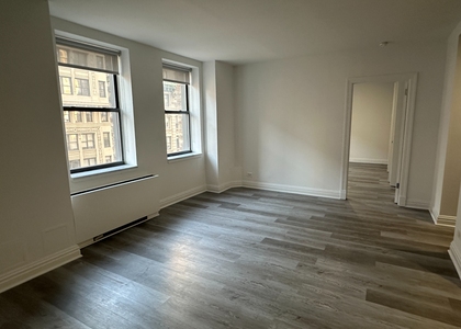 West 34th Street - Photo 1