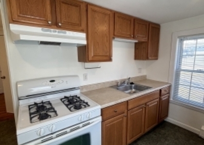 75 Pleasant St - Photo 1