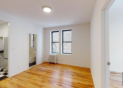 East 65 Street - Photo 1