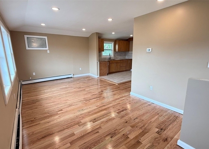 10031 200th Street - Photo 1
