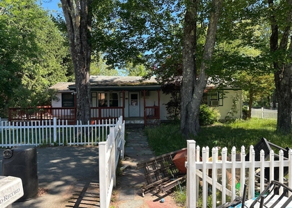 11 Richards Avenue - Photo 1