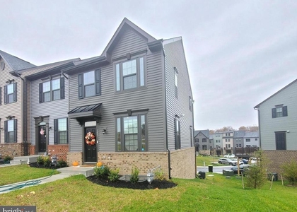 1001 Rampart Drive - Photo 1