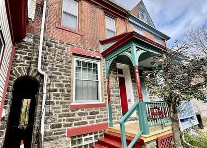 127 W Rittenhouse Street - Photo 1