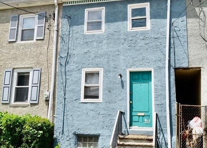143 W Price Street - Photo 1
