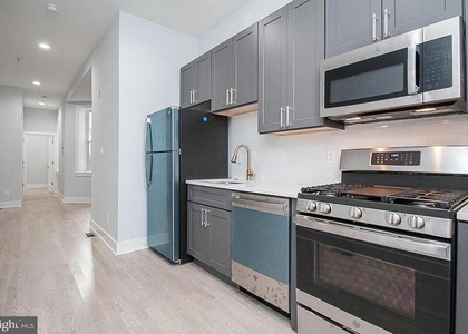 2808 W Oxford Street - Photo 1