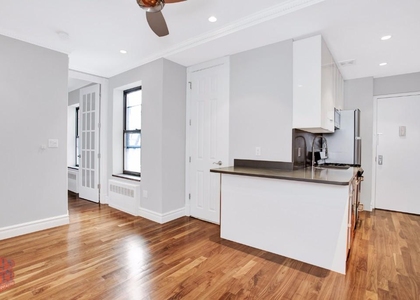 Lexington Avenue - Photo 1