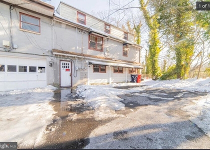 105-107 Atlantic Street - Photo 1