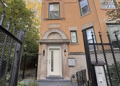 4003 S Calumet Avenue - Photo 1