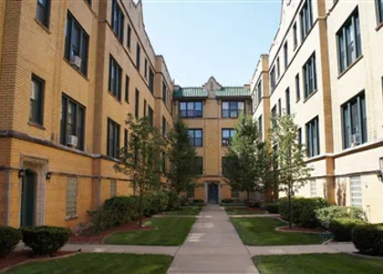 2338 N Spaulding Avenue - Photo 1