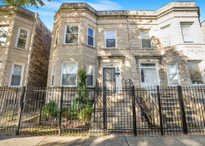 6438 S Eberhart Avenue - Photo 1