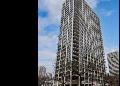 88 W Schiller Street - Photo 1