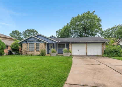 118 E Thornton Road - Photo 1