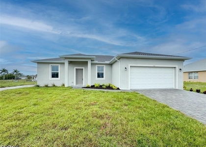 512 Nw 25th Avenue - Photo 1