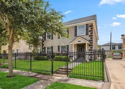 2714 Palm Street - Photo 1