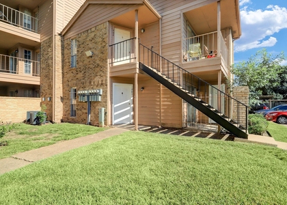 10101 S Gessner Road - Photo 1