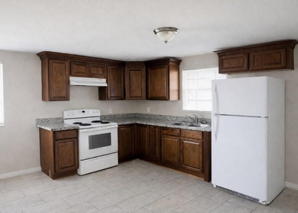 706 Harris Avenue - Photo 1