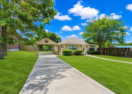9550 Thousand Oaks Loop - Photo 1